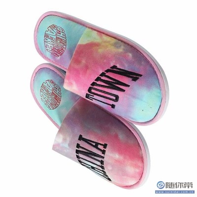 生態(tài)科技新城人人夸旅游用品廠 五星級(jí)酒店拖鞋的匠心制造與批發(fā)首選